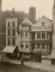 Fleet Street, London; nordsiden med 184-186 Fleet Street af English Photographer