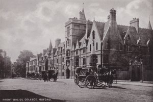 Front Balliol College, Oxford af English Photographer
