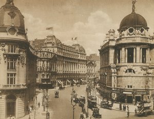 Generel udsigt over Aldwych af English Photographer