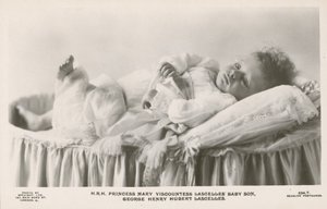 George Lascelles som baby (s/h foto) af English Photographer