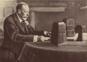 George V udsender sit julebudskab til det britiske Commonwealth og imperium af English Photographer
