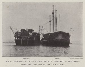 HMS Resistance, sænket ved Holyhead den 9. februar, fartøjet efter hendes sidste dag i brug som mål af English Photographer