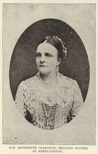 H H Antoinette Charlotte, regerende hertuginde af Anhalt-Dessau af English Photographer