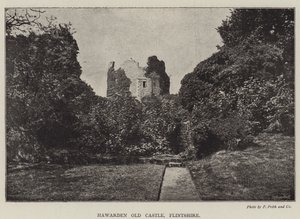 Hawarden Old Castle, Flintshire af English Photographer
