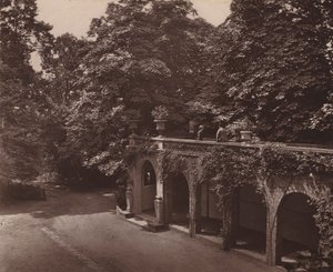 Holland House, London: Terrace over Colonnade, South Side (s/h foto) af English Photographer
