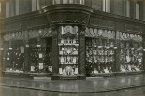 Horne Brothers, Coventry Street, London af English Photographer