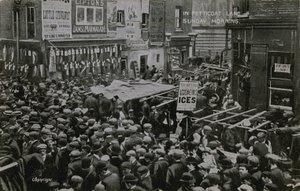 I Petticoat Lane, London, søndag morgen af English Photographer