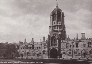 I Tom Quadrangle Christ Church, Oxford af English Photographer