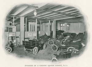 Innenansicht einer Garage, Queen Street, EC1 von English Photographer