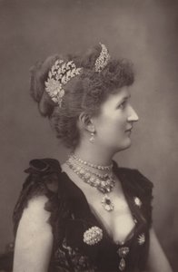 Lady Carew af English Photographer