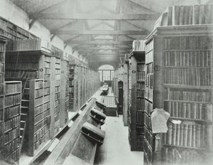 Bibliotek, Sion College, Victoria Embankment, City of London, 1885 af English Photographer