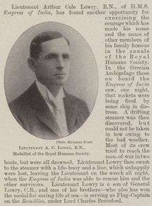 Løjtnant A C Lowry, RN, medaljevinder i Royal Humane Society af English Photographer