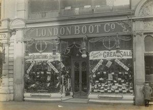 London Boot Company af English Photographer