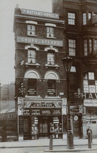 London Chops and Steaks Shop, Wattams Hotel af English Photographer