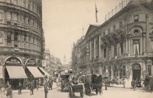 London, Shaftesbury Avenue (s/h foto) af English Photographer