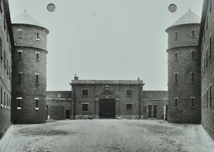 Millbank Prison: nede, hovedkorridor, 1885 af English Photographer