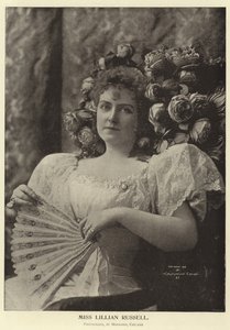 Frøken Lillian Russell af English Photographer