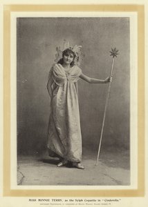 Miss Minnie Terry, som Sylph Coquette i Askepot