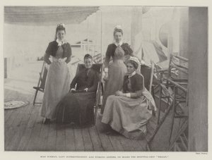 Miss Norman, Lady Superintendent og Nursing Sisters, om bord på Hospital-Ship Trojan af English Photographer