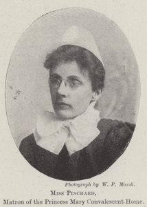 Miss Pinchard, Matrone for prinsesse Marys rekonvalescenthjem af English Photographer