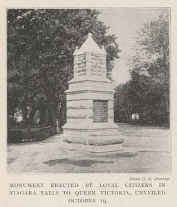 Monument rejst af loyale borgere i Niagara Falls til dronning Victoria, afsløret 19. oktober af English Photographer