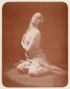 Nudistisk kunst: Etude (s/h foto) af English Photographer