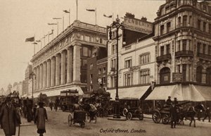 Oxford Street, London, Selfridges (s/h-billede) af English Photographer