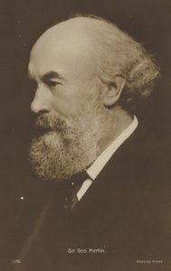 Portræt af Sir George Martin af English Photographer