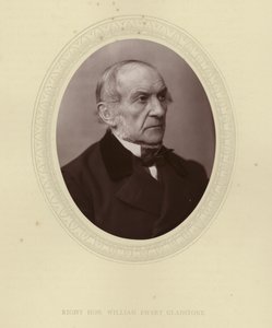 Højre Hon. William Ewart Gladstone af English Photographer