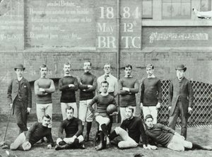 Rosendale Road School: fodboldhold, 1884 af English Photographer