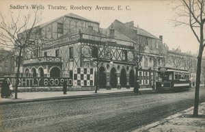 Sadlers Wells Theatre, Rosebery Avenue, London af English Photographer
