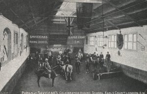 Savigears rideskole, Earl
