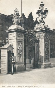 Vagtpost ved Buckingham Palace af English Photographer