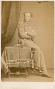 Sir John Everett Millais, kunstner af English Photographer