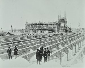 Southern Outfall Sewer, Crossness: bygningsdrift, 1865 af English Photographer