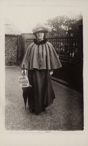 Frühlingsmode, 1886 von English Photographer