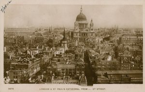 St Pauls Cathedral, London, fra Fleet Street af English Photographer