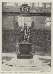 Statue af Charles Darwin, afsløret i Shrewsbury, hans fødeby, 10. august af English Photographer