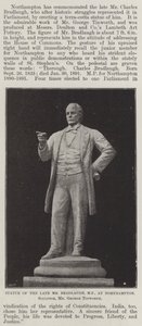 Statue af afdøde hr. Bradlaugh, MP, i Northampton, billedhugger, hr. George Tinworth af English Photographer