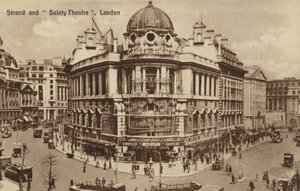 Strand and Gaiety Theatre, London af English Photographer
