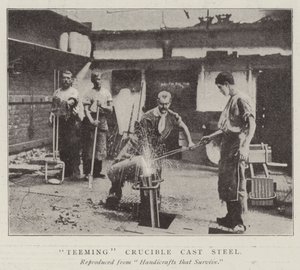 Gießender Schmelztiegel aus Gussstahl von English Photographer