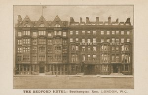 The Bedford Hotel, Southampton Row, London af English Photographer