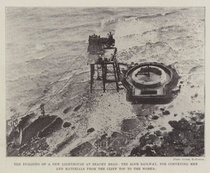 Bygningen af et nyt fyrtårn ved Beachy Head, Rope Railway, til at transportere mænd og materialer fra klippetoppen til værkerne af English Photographer
