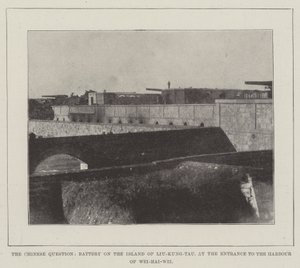 Det kinesiske spørgsmål, batteri på øen Liu-Kung-Tau, ved indgangen til havnen i Wei-Hai-Wei af English Photographer