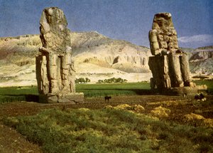 Kolosserne af Memnon, nær Theben, Egypten. af English Photographer