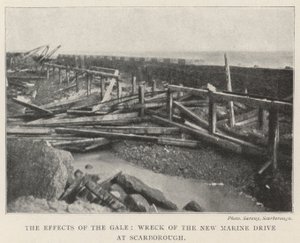 The Effects of the Gale, Wreck of the New Marine Drive at Scarborough af English Photographer