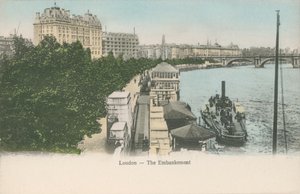 The Embankment, London af English Photographer