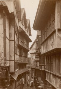 The International Health Exhibition at South Kensington: Reproduction of London in the Olden Time af English Photographer