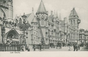 Law Courts, London af English Photographer