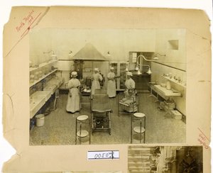 The North Theatre, St. Thomas Hospital, 1908 (sepia foto) af English Photographer